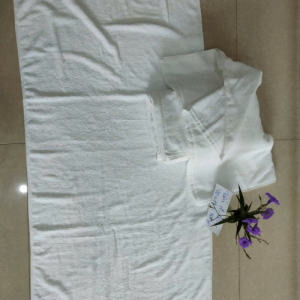 Khăn tắm khách sạn A 500gr